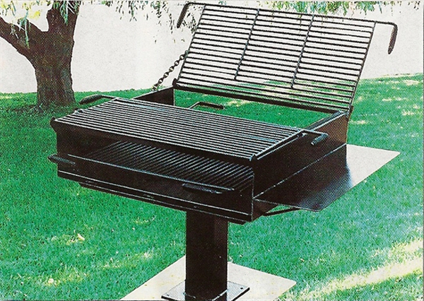 https://www.parktables.com/content/images/thumbs/0000638_group-park-bbq-grill-with-1368-sq-inch-cooking-surface-pedestal-surface-mounted.jpeg