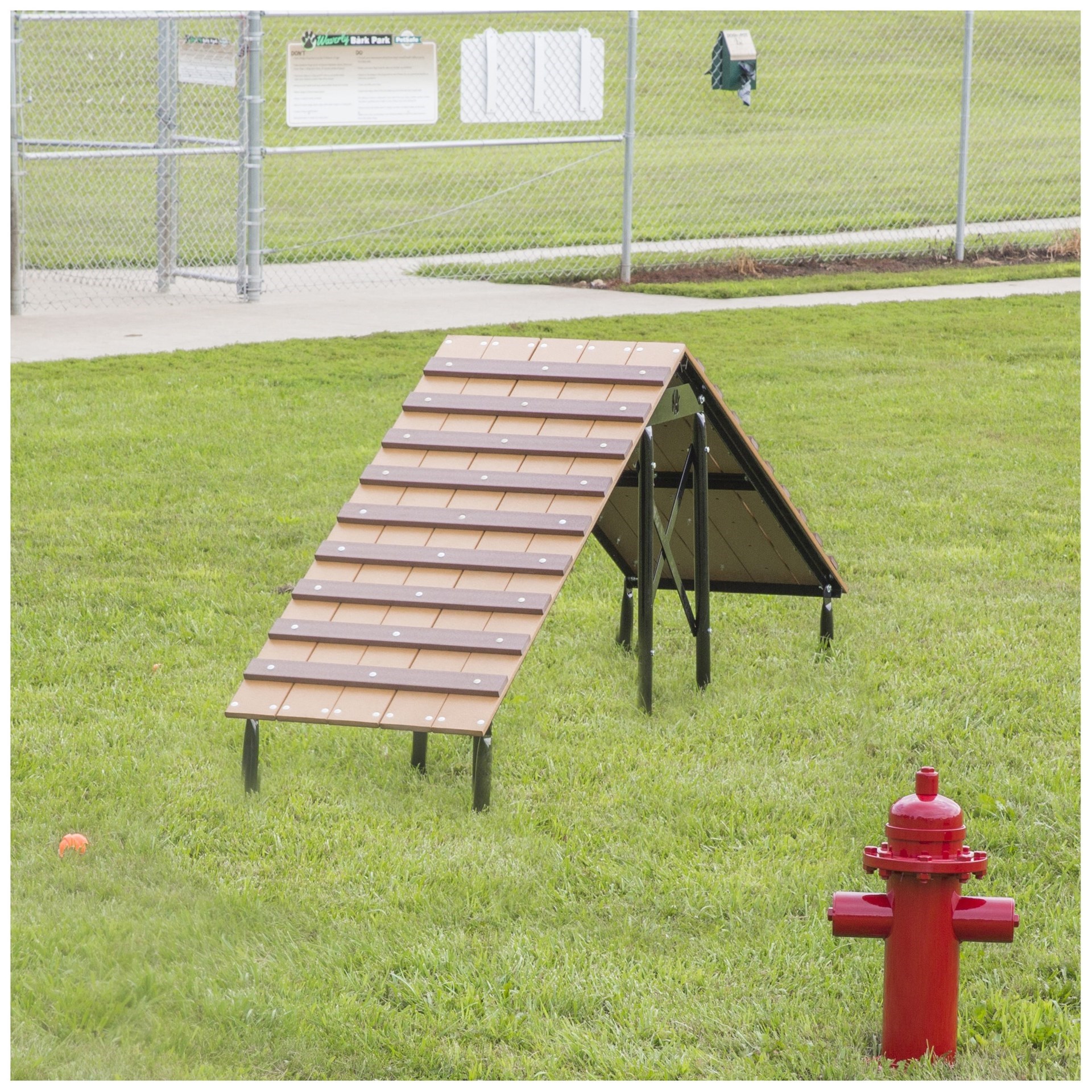10 Ft. Dog Park Climbing Ramp with Recycled Plastic Planks - Park table ...