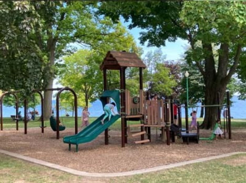 Outdoor Furniture and Amenities To Consider When Developing a Park
