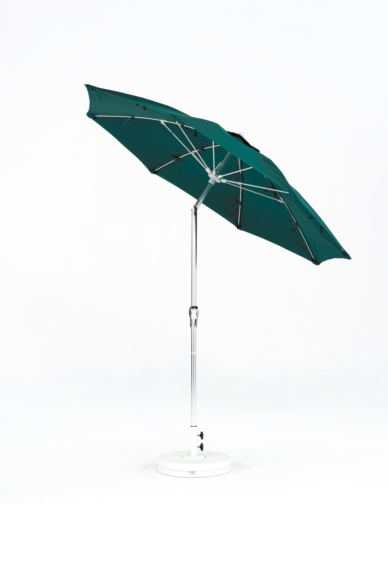 7.5 ft. Market Fiberglass Patio Umbrella, Crank Lift - Park Tables ...
